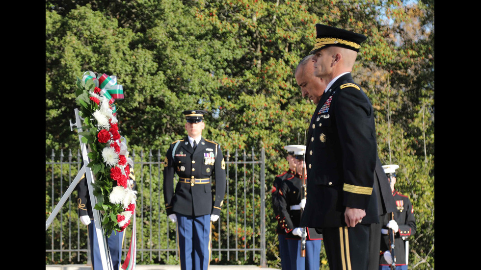 Борисов поднесе венец на Мемориала на незнайния воин в Националния гробищен парк „Арлингтън“