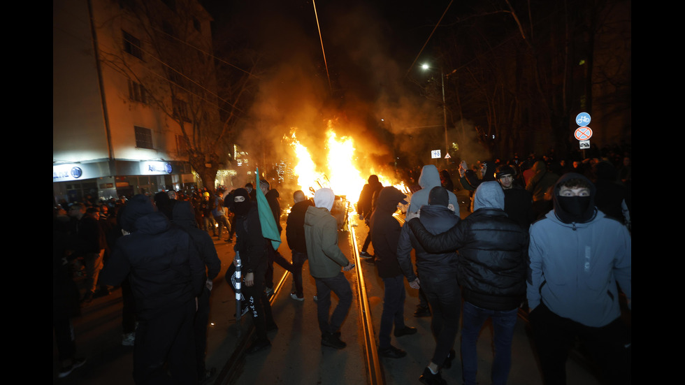 Погром след протеста в центъра на София