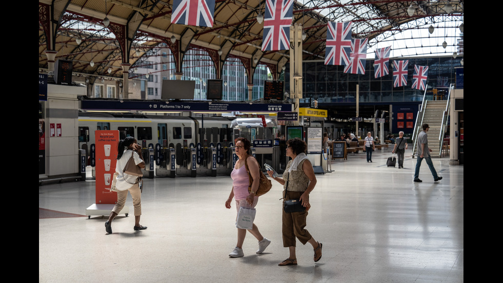 Стачка парализира транспорта във Великобритания