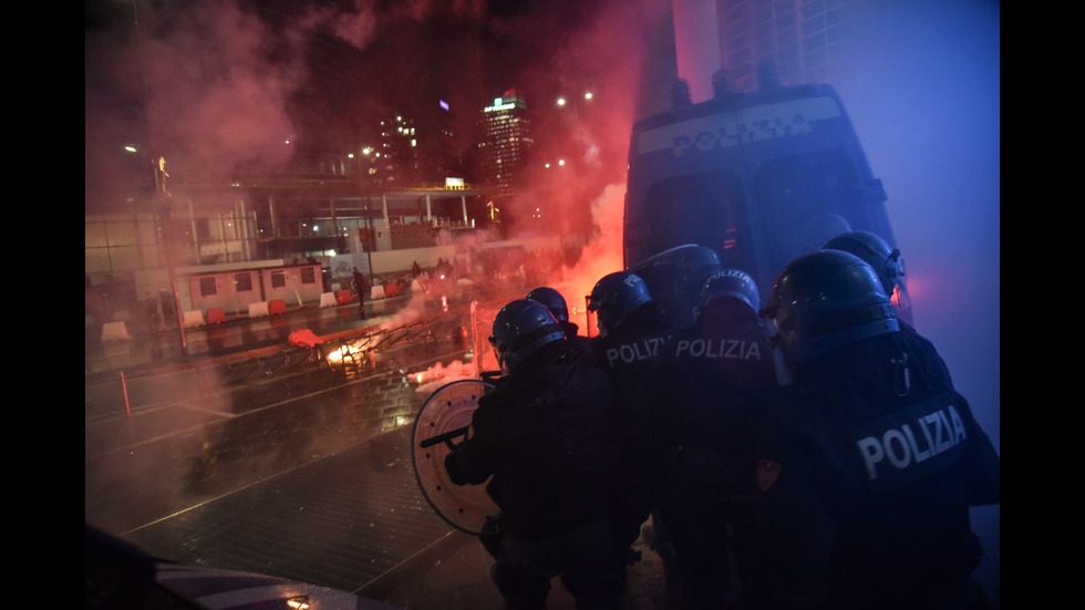 Сблъсъци по време на протест срещу мерките в Италия