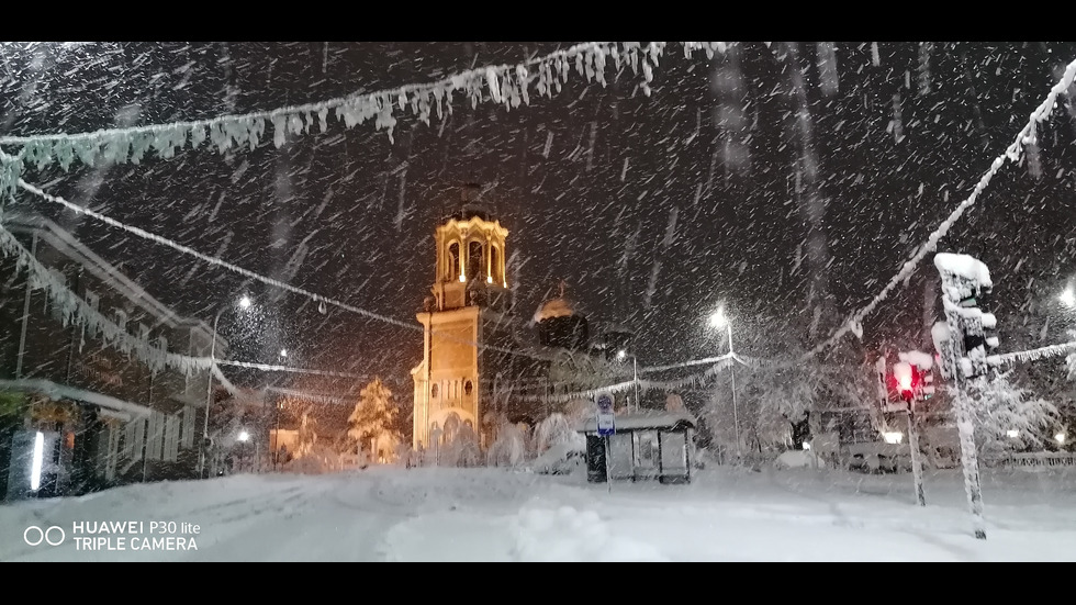 Снегът в страната