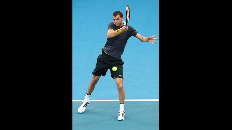 Григор Димитров стартира новия тенис сезон с убедителна победа