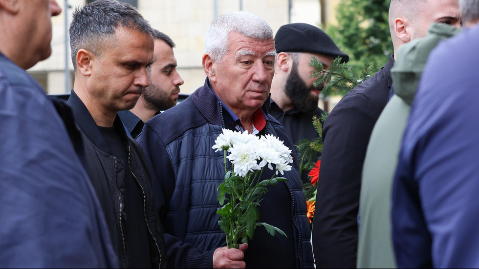 Сбогом, Кирил Ивков: Легендата на "Левски" изпратена от приятели и съотборници