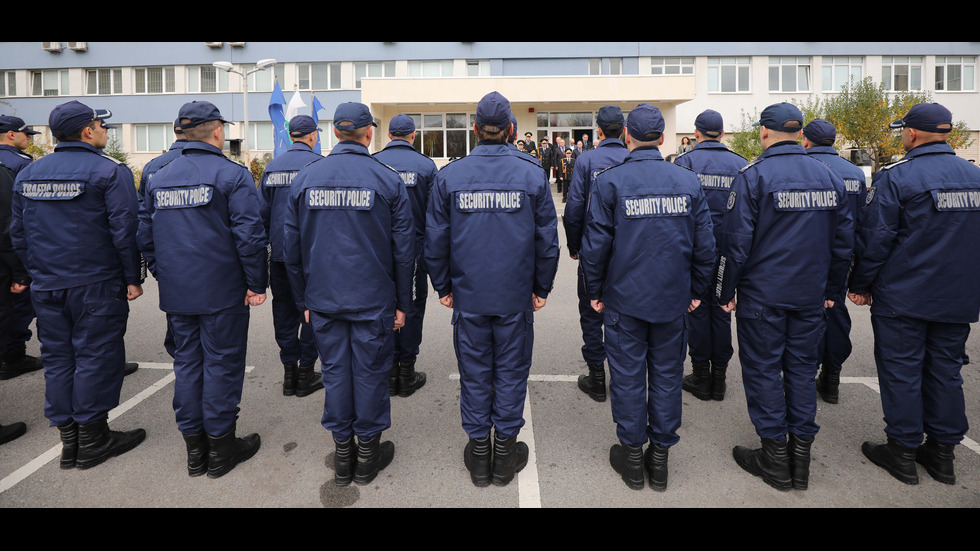 8 НОЕМВРИ: На Архангеловден празнуват полицаите