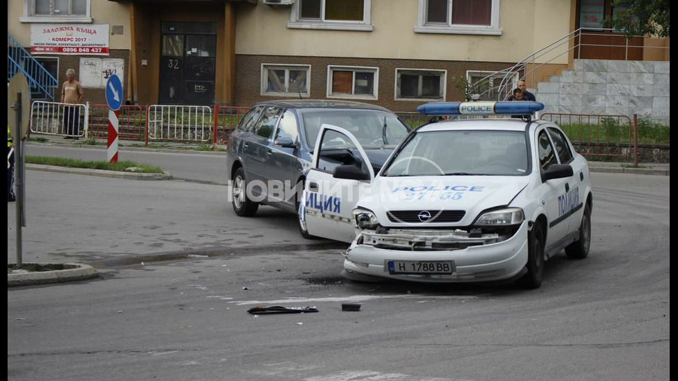 Кола удари патрулка в Шумен