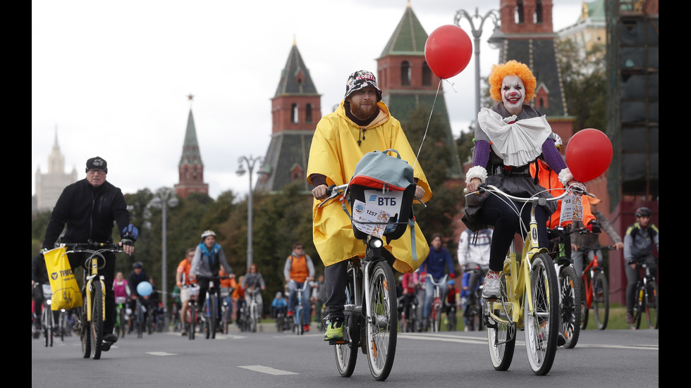 Хиляди колоездачи блокираха Москва