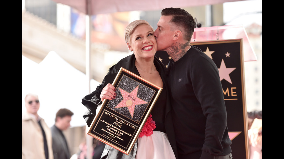 P!nk се завърна на музикалната сцена с девети студиен албум