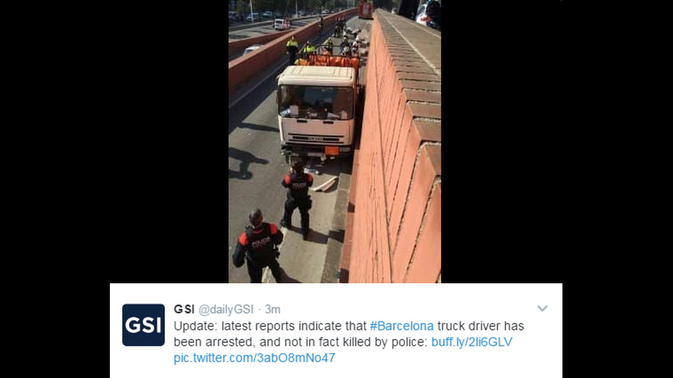 Испански полицаи стреляха по камион, пълен с газови бутилки