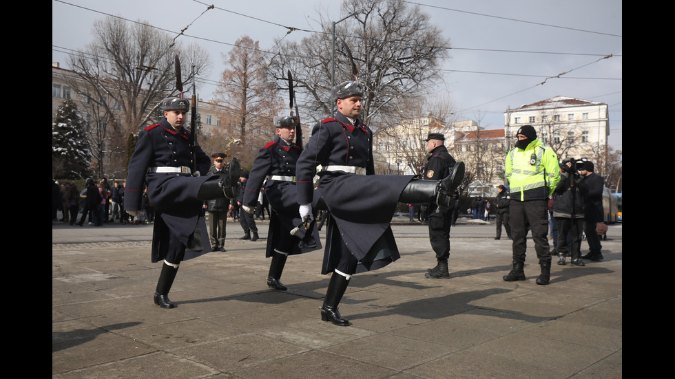 България прекланя глава пред паметта на Апостола на свободата