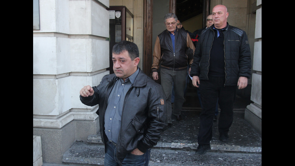 Десетки изпратиха легендарния треньор Иван Абаджиев