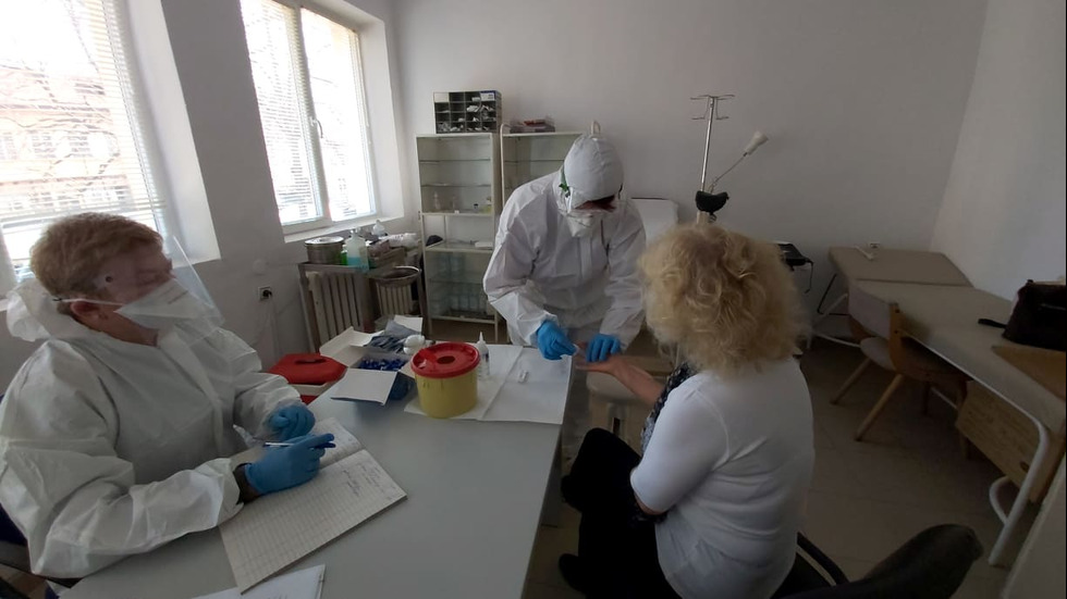 Тестваха медиците в Банско за коронавирус