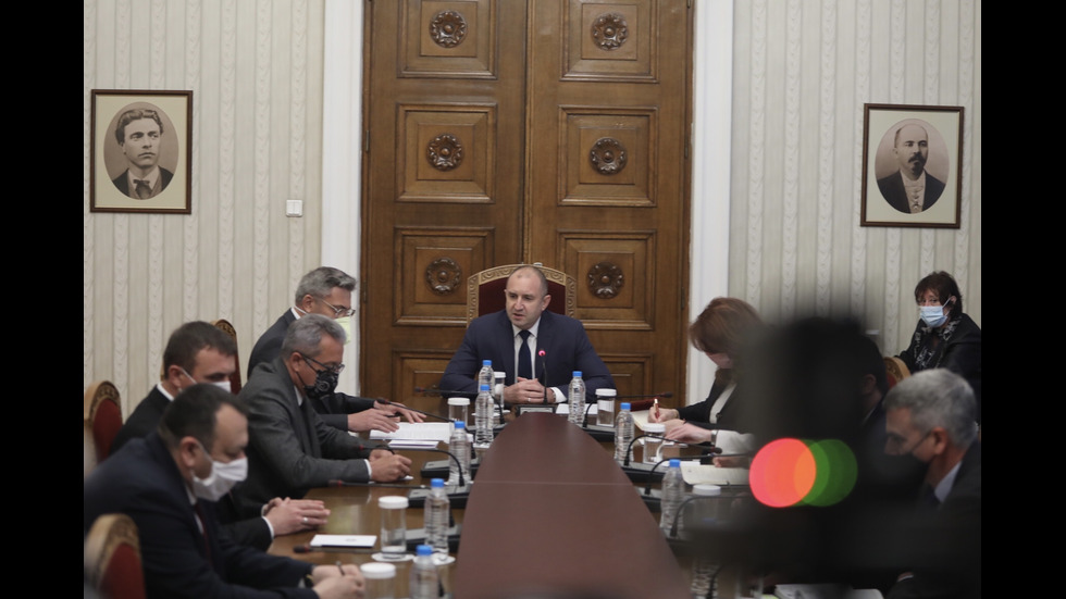 Започнаха консултациите при президента за нов кабинет