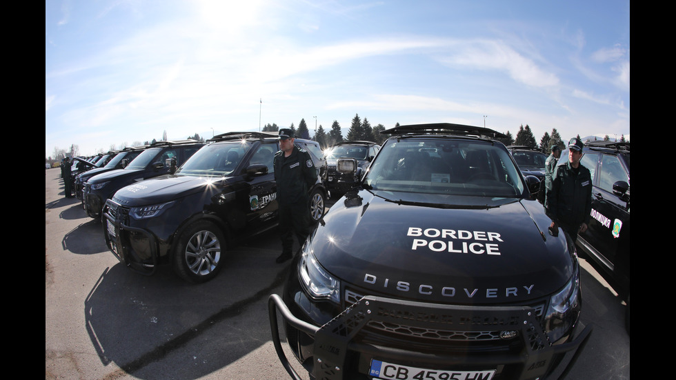 70 нови автомобила с висока проходимост за „Гранична полиция“