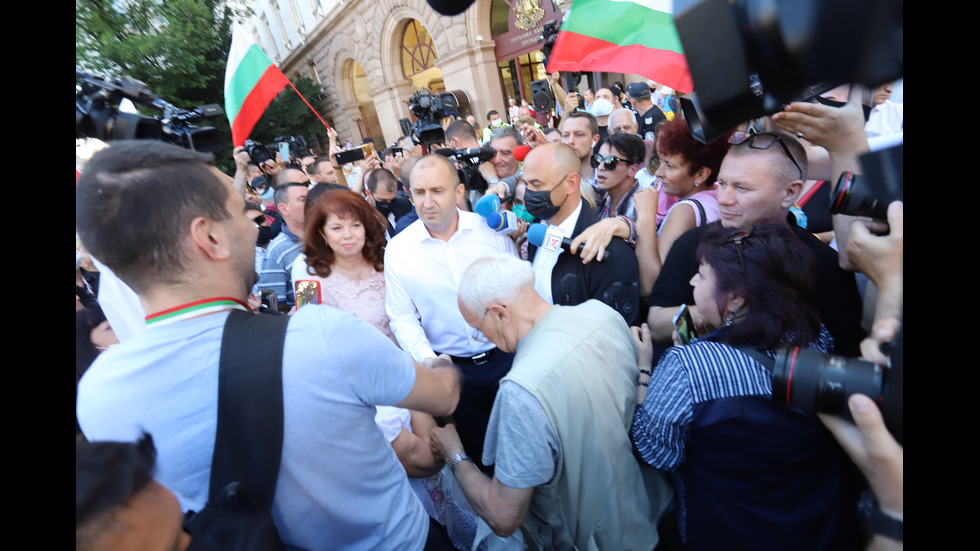 Три протеста в "Триъгълника на властта"