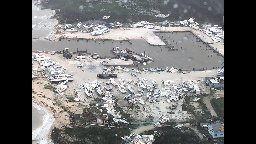 Разрушенията след урагана "Дориан"