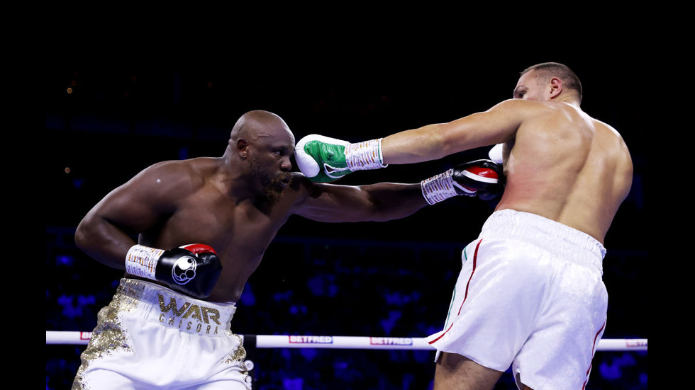 Кобрата срещу Чисора в мач за интернационалната титла на WBA