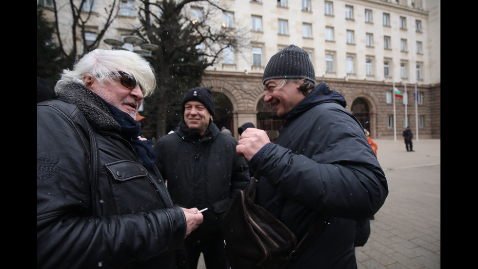 Шествие в подкрепа на режисьора Александър Морфов