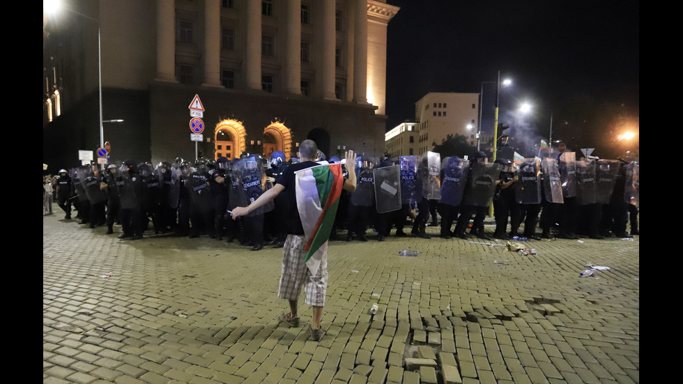 Нова вечер на протести в София