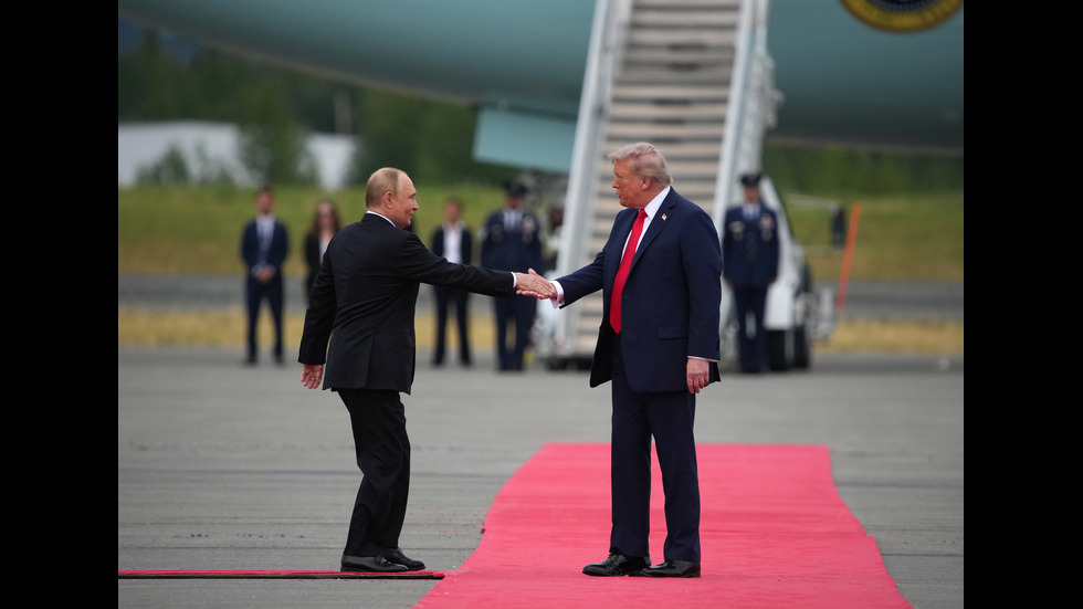 Започна ключовата среща между Тръмп и Путин в Аляска