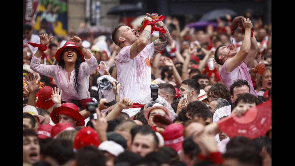 Отново надбягване с бикове в Памплона