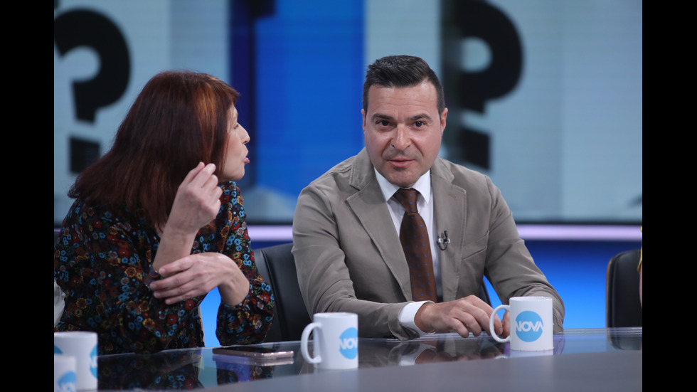 ЗАД КАДЪР: Изборният ден по NOVA В СНИМКИ