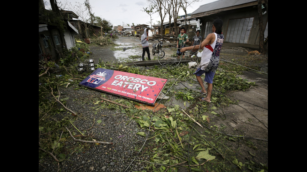 Тайфунът "Мангхут" премина през Филипините