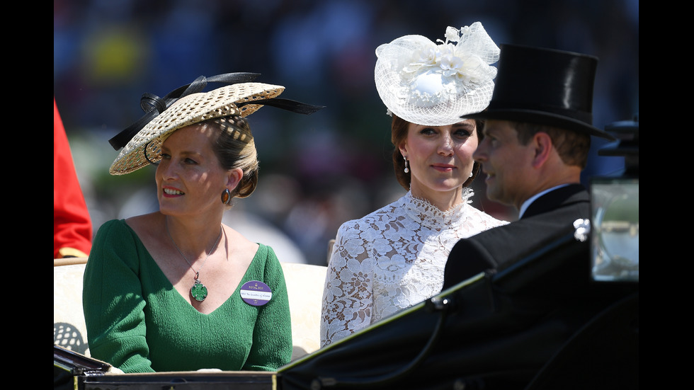 Кейт Мидълтън и принц Уилям на едно от най-важните събития за сезона в Англия