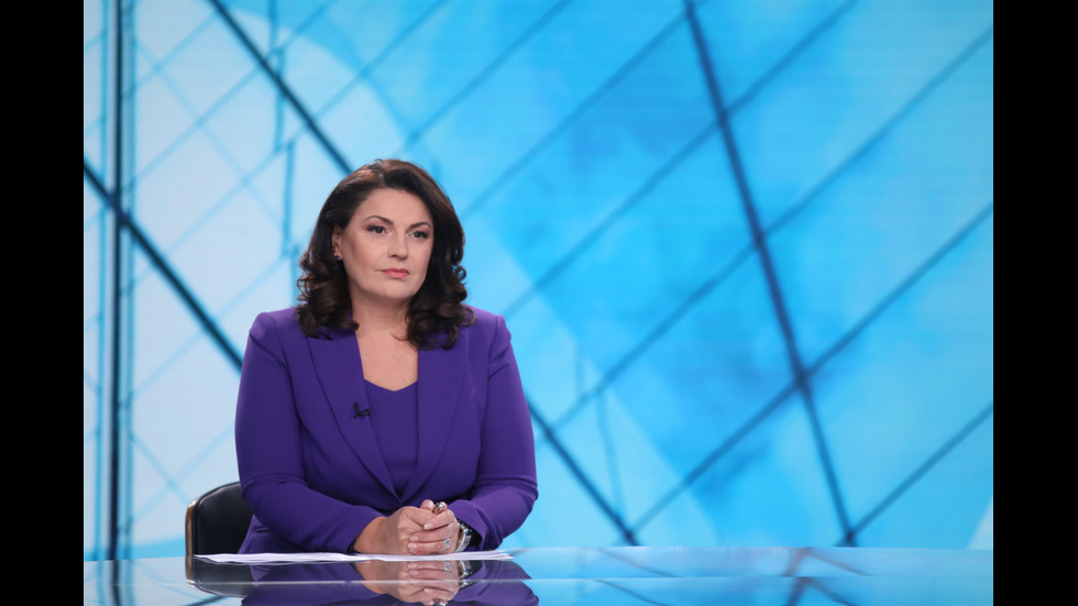 ЗАД КАДЪР: Изборният ден по NOVA В СНИМКИ