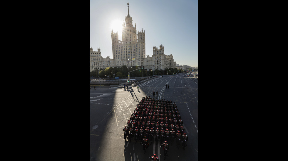 Русия отбелязва Деня на победата