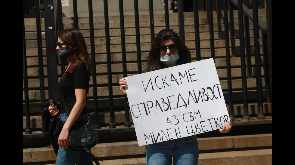 Бдение в памет на Милен Цветков в няколко града