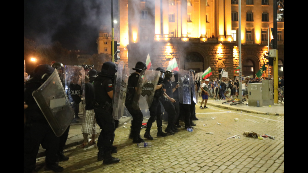 Нова вечер на протести в София