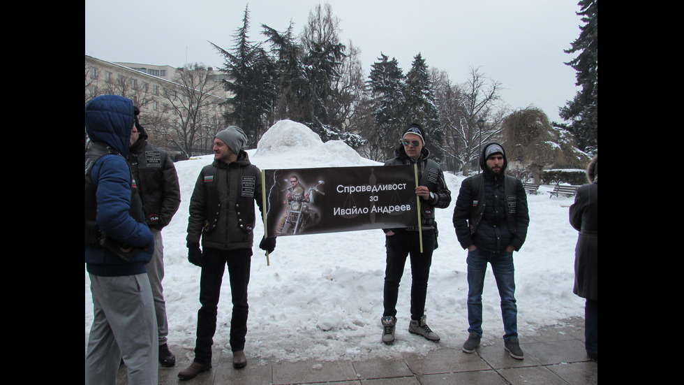 Рокери в цялата страна на протест