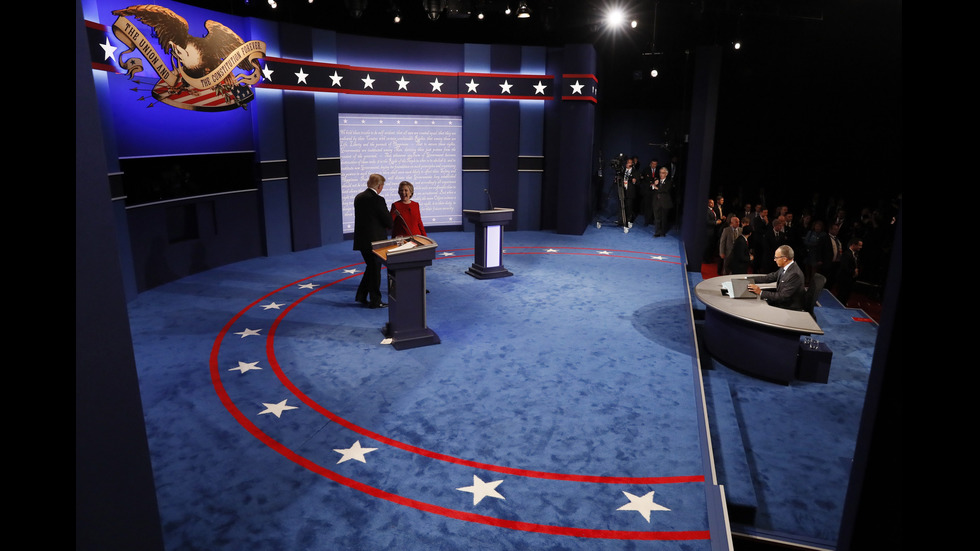 Клинтън срещу Тръмп - първи ТВ дебат