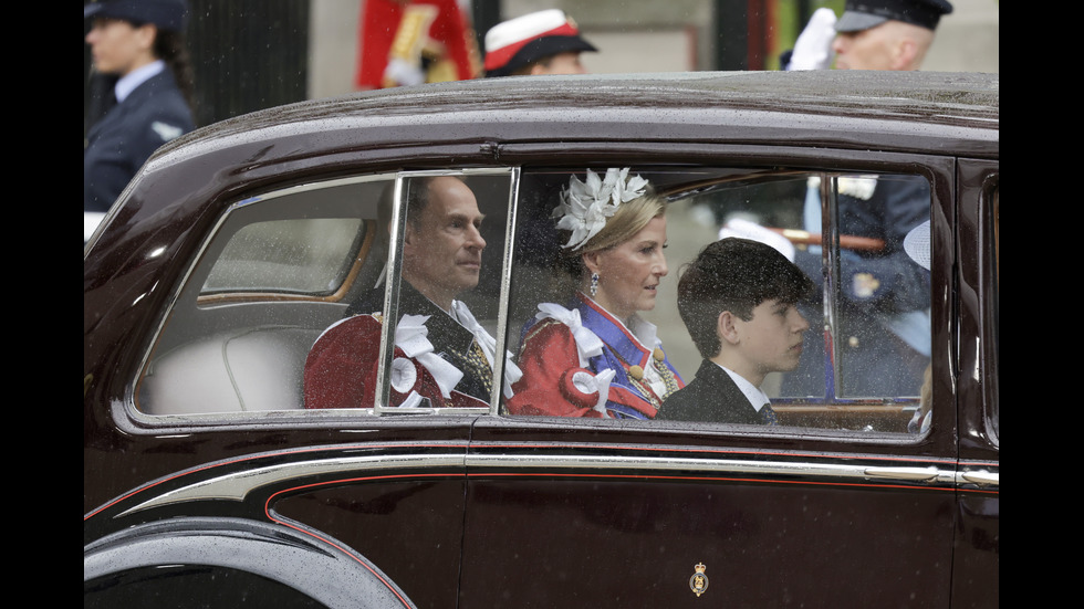 КРАЛЯТ: Коронацията на Чарлз III