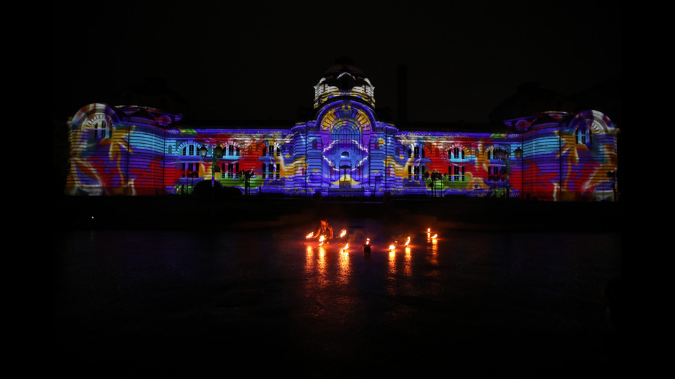 Започна фестивалът на светлината "Лунар"