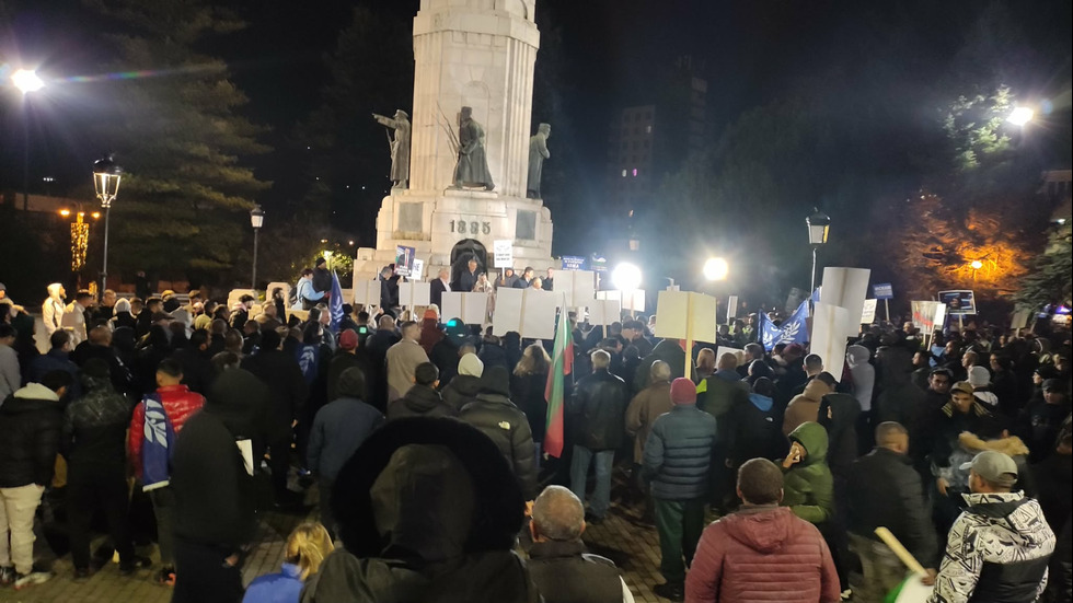 Контрапротести в подкрепа на кабинета „Желязков” във Велико Търново