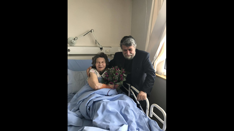 Вежди Рашидов посети Стоянка Мутафова в болницата