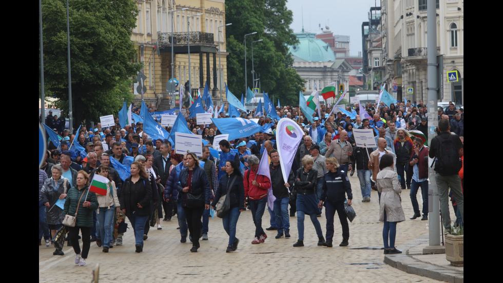 Протести и блокади парализираха София и други големи градове