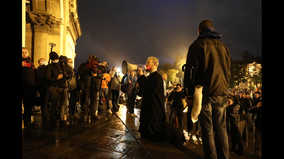 ДЕН 100: Засилено полицейско присъствие в София заради протеста