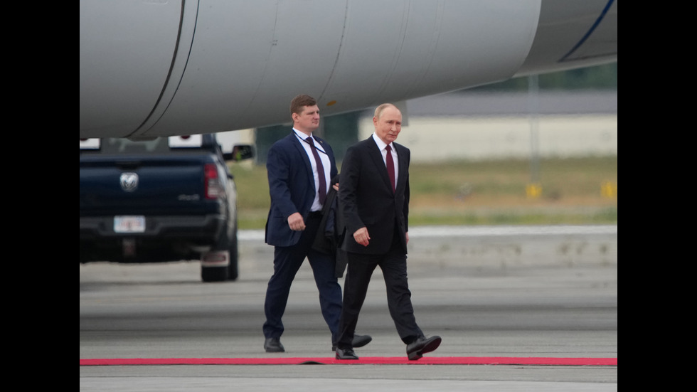 Започна ключовата среща между Тръмп и Путин в Аляска