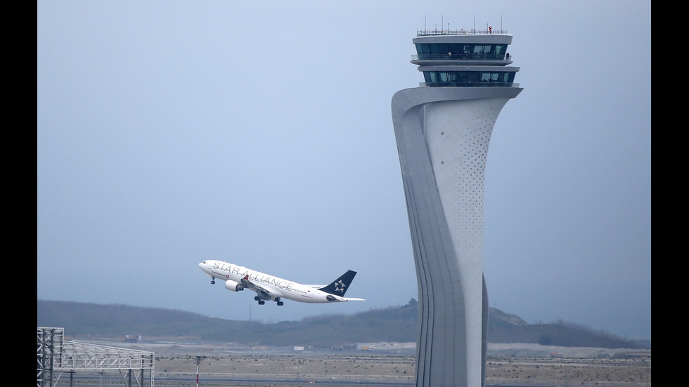 Новото летище "Истанбул" заработи след мащабна операция