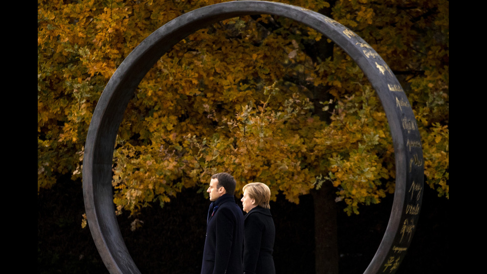 Меркел и Макрон откриха паметна плоча за 100-годишнината от края на Първата световна война
