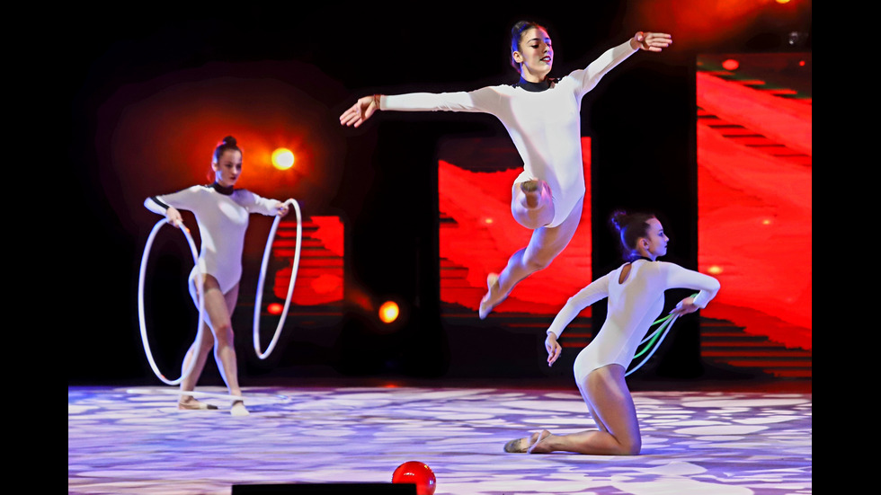 Грандиозен спектакъл за юбилея на Българската художествена гимнастика