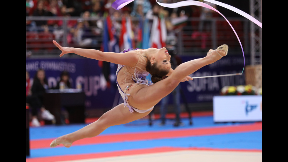 Катрин Тасева с трети сребърен медал от финалите в "Арена Армеец"