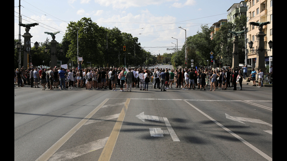 Собственици на заведения протестираха в няколко града