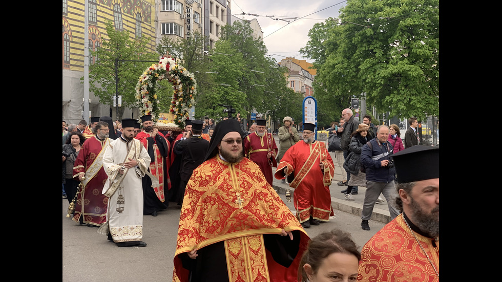 Пристигнаха мощите на Свети Георги