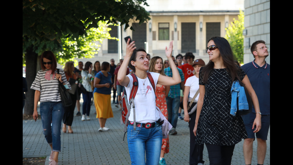 Родители на протест срещу онлайн обучението