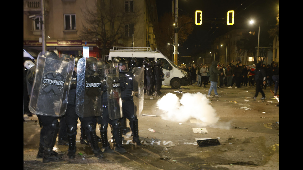 Погром след протеста в центъра на София
