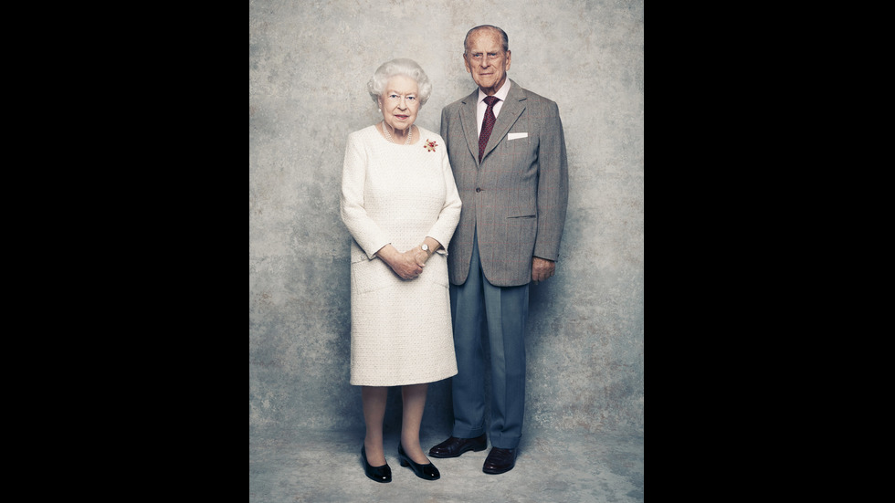КРАЛСКИ ЮБИЛЕЙ: Елизабет II и Филип отбелязват 70 г. брак