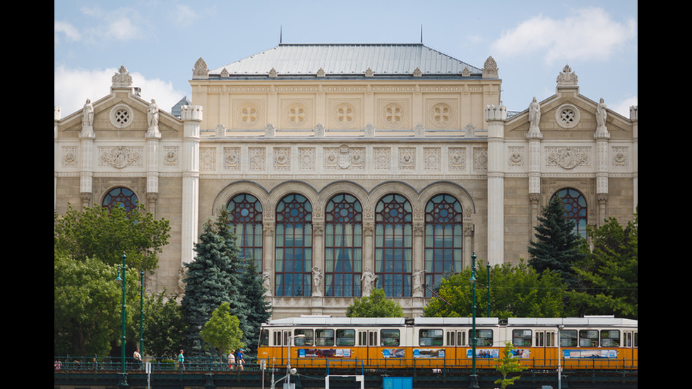 Живописни улици, по които минават трамваи